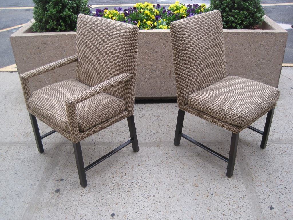 Set of 7 or six Mid-Century Modern dining chairs, this set of seven or six chairs are designed in the manner of Ward Bennett, with 2 arm chairs and 5 or 4 regular side chairs.