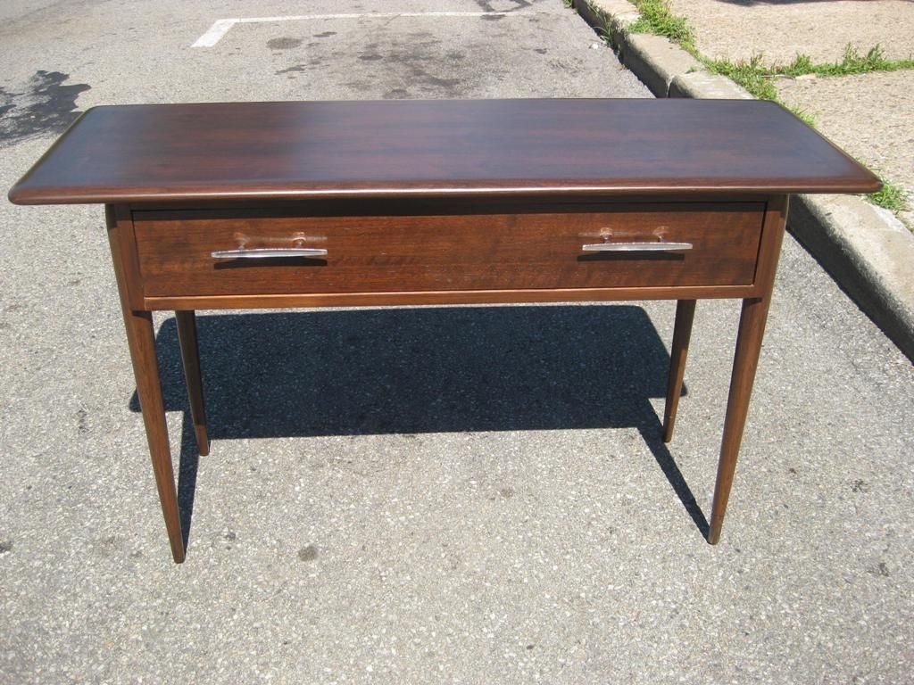 Exceptional signed Mid-Century Modern console, entryway, sofa or window table in the manner of Paul McCobb.