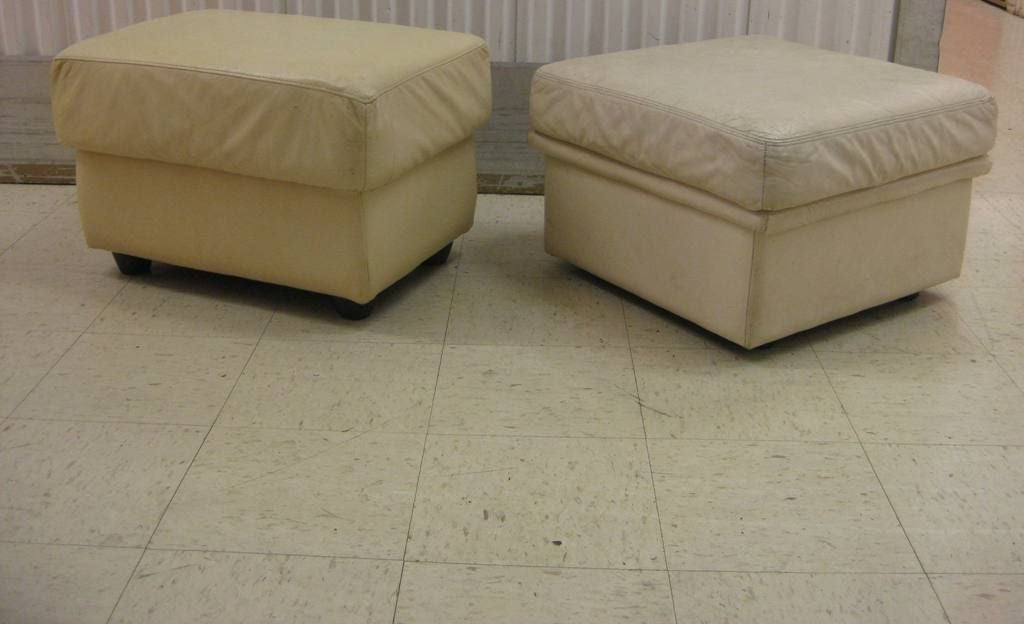 Mid-Century Modern Unmatched Pair of Blue Ottomans For Sale