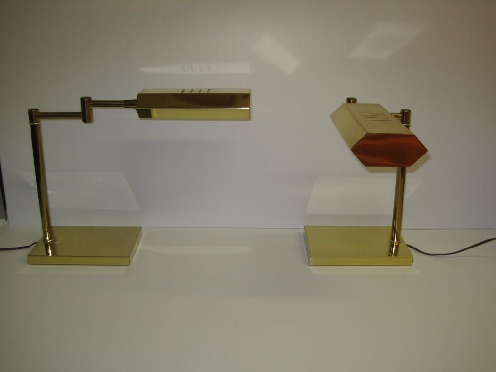 Mid-Century Modern Pair of Swivel Head Swing Arm Desk Lamps For Sale