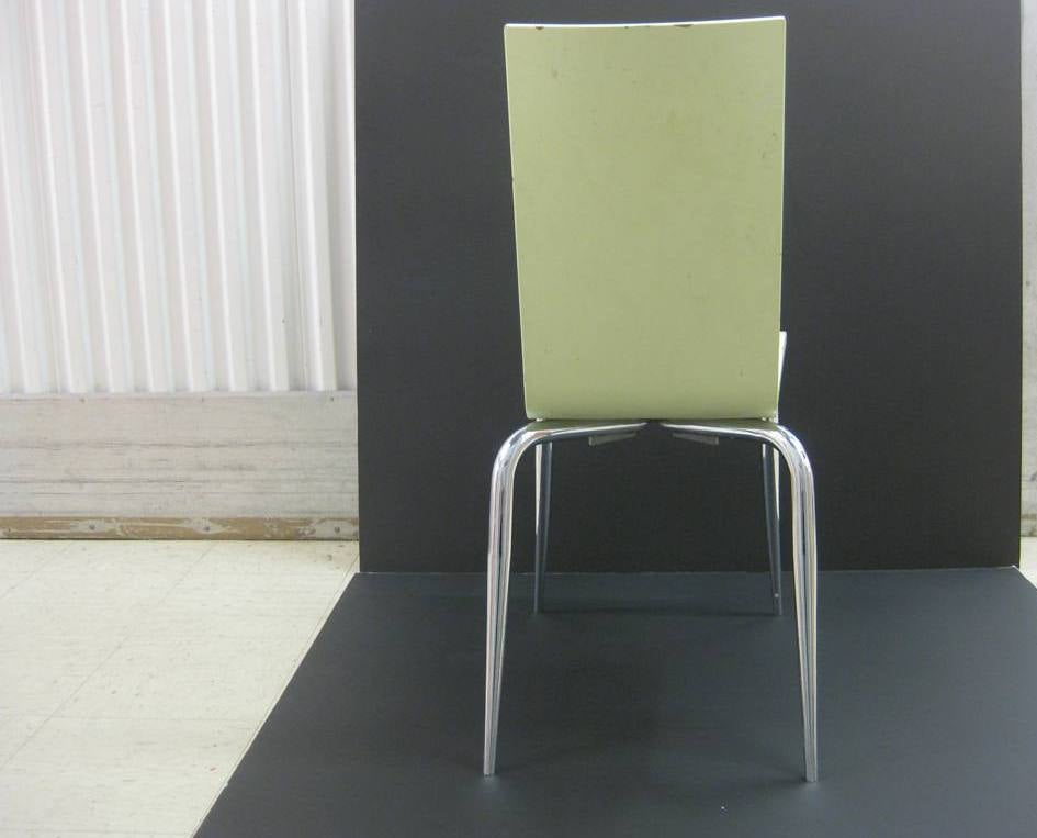 Mid-Century Modern Stylish Single Side Chair For Sale