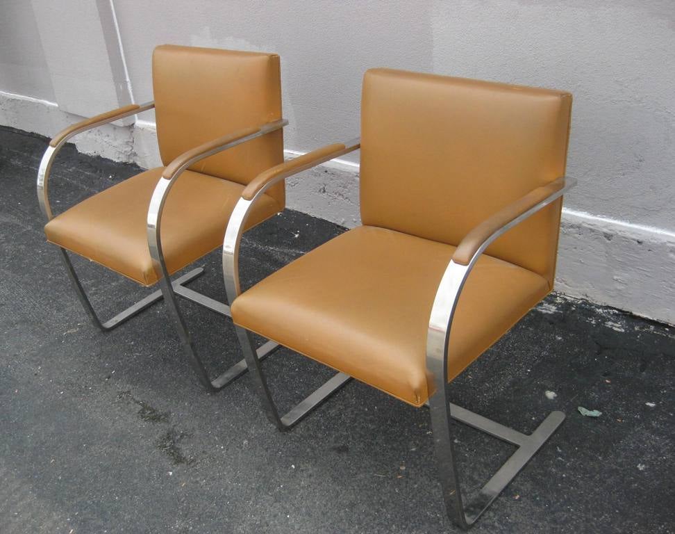 American Pair of Ludwig Mies van der Rohe Bruno Chairs for Knoll