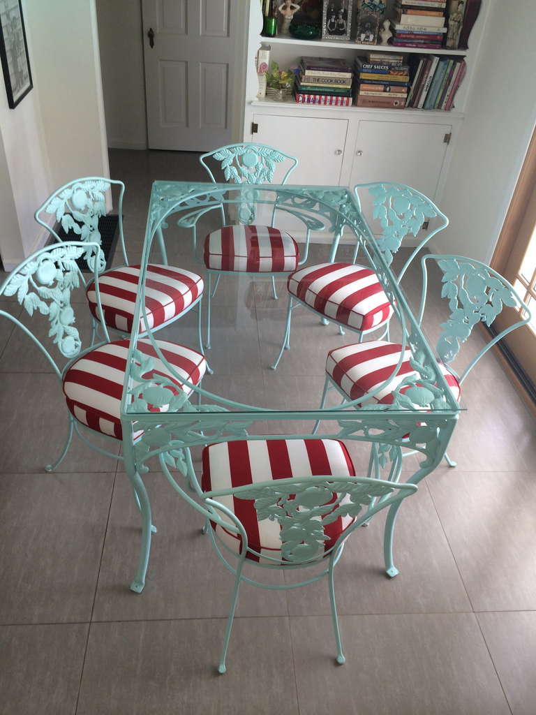 American Vintage Woodard Pomegranate Patio Set