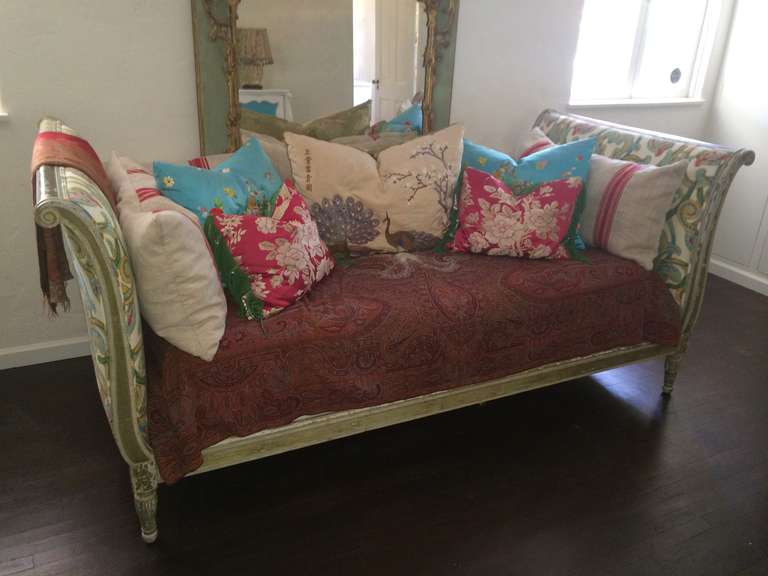 19 Century French Day Bed In Good Condition For Sale In Palm Springs, CA