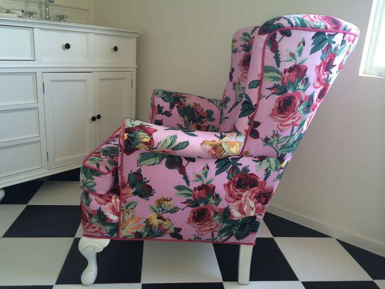 Mid-20th Century Vintage Cabbage Rose Club Chair For Sale