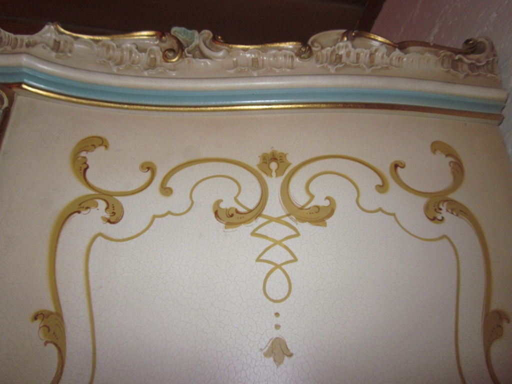 Vintage Italian Venetian Armoire 4