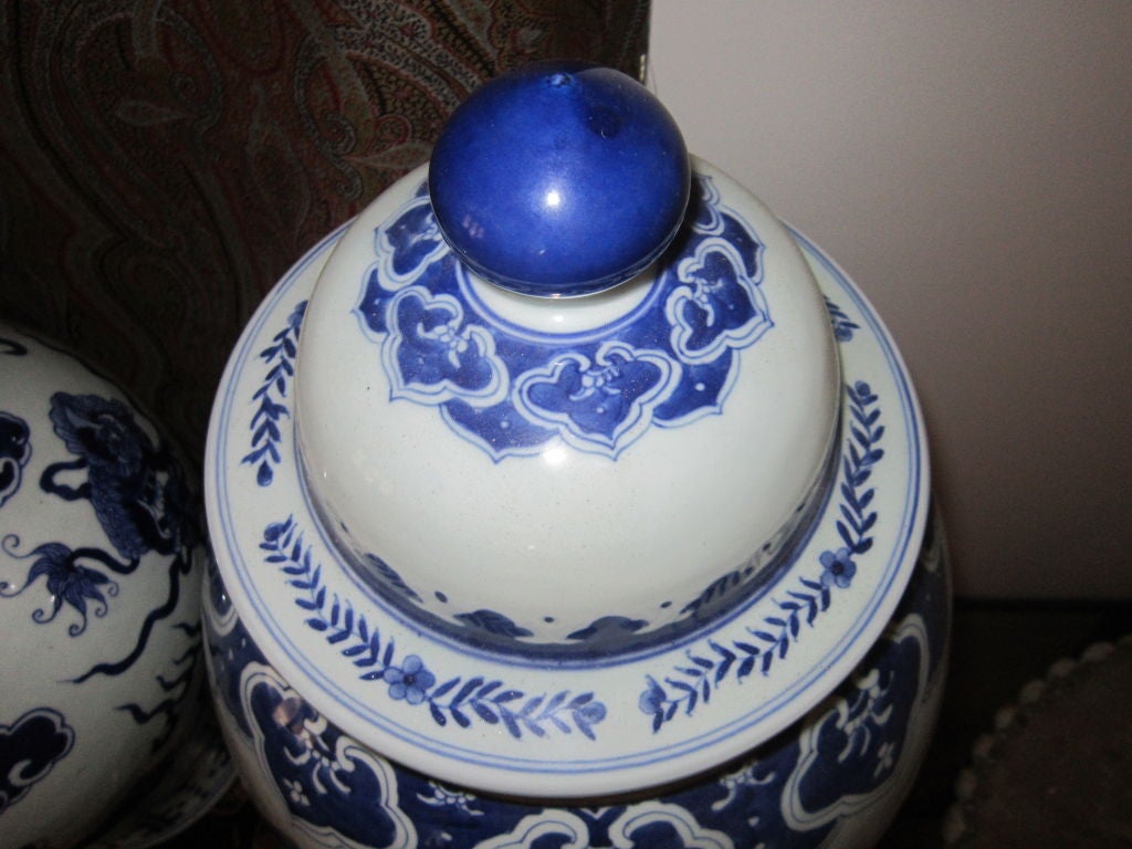 19c Collection of Chinese Blue and White Ginger Jars For Sale 4
