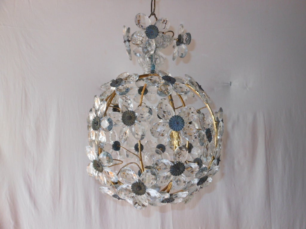 Fabulous fat crystal DAISY ball chandelier with DAISY'S sprouting out the top!!! Gold gilded frame.1 light up to 150 w.Original chain and canopy.Its just darling in person!