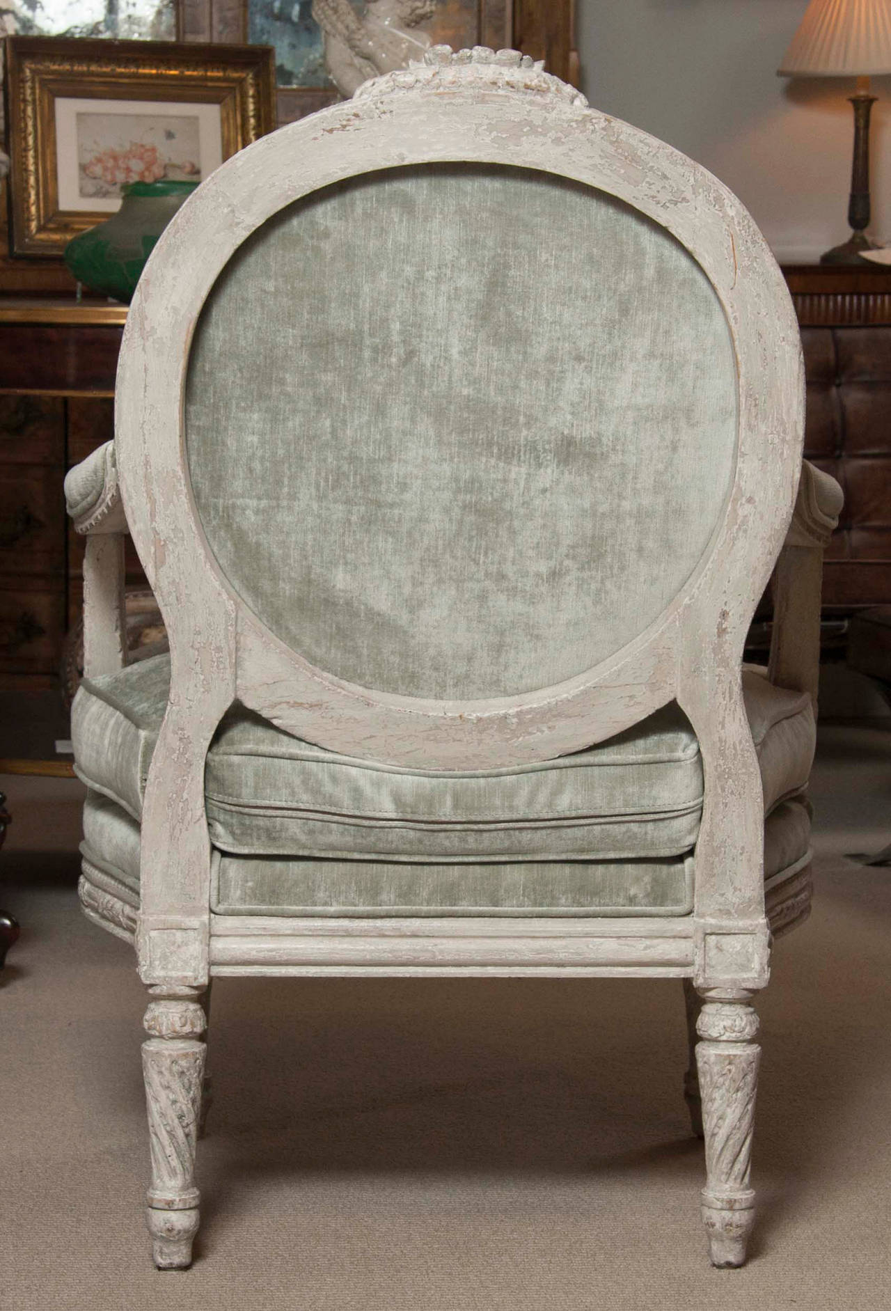 Pair of Italian, Late 18th Century Armchairs In Excellent Condition For Sale In Mississauga, ON