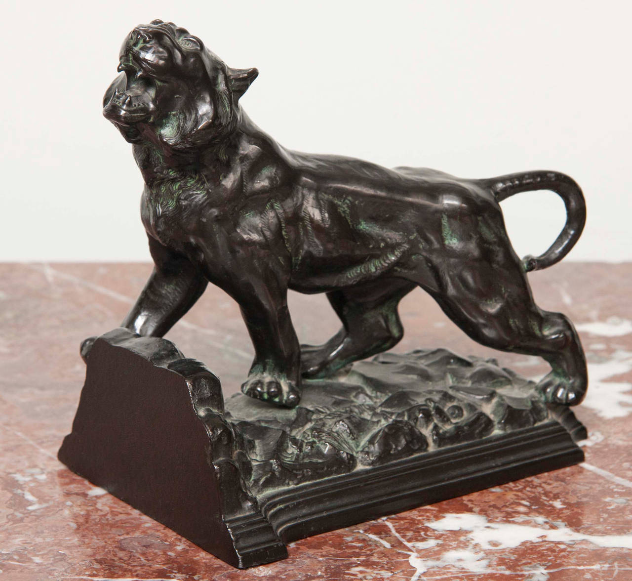 Late Victorian Pair of Lion Form Bookends