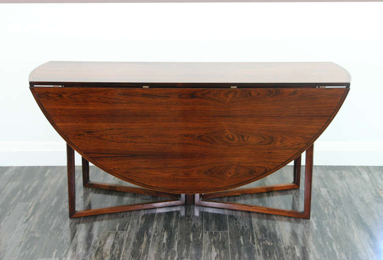Very Rare Dining Table Designed by Helge Sibast, Produced by Sibast Møbler In Excellent Condition For Sale In Mississauga, ON
