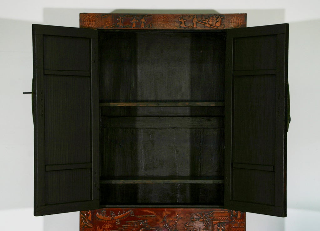 Chinese Red Lacquer Cabinet In Excellent Condition For Sale In Mississauga, ON