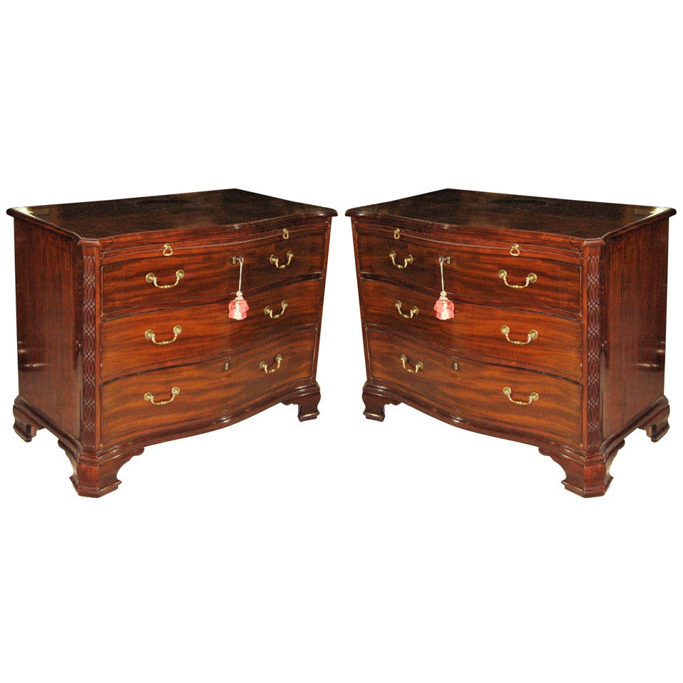 A pair of late 18th C Serpentine commodes For Sale