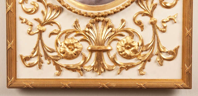 19th Century Pair of Neoclassical Parcel-Gilt Mirrors For Sale