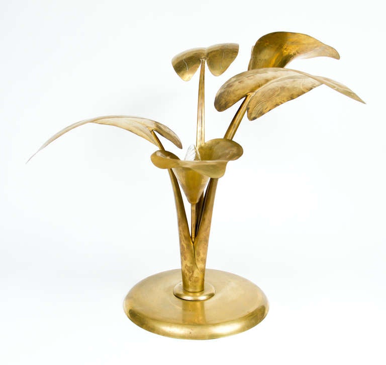 Mid-Century Modern Interesting Brass Table Lamp in the Manner of Tomasso Barbi