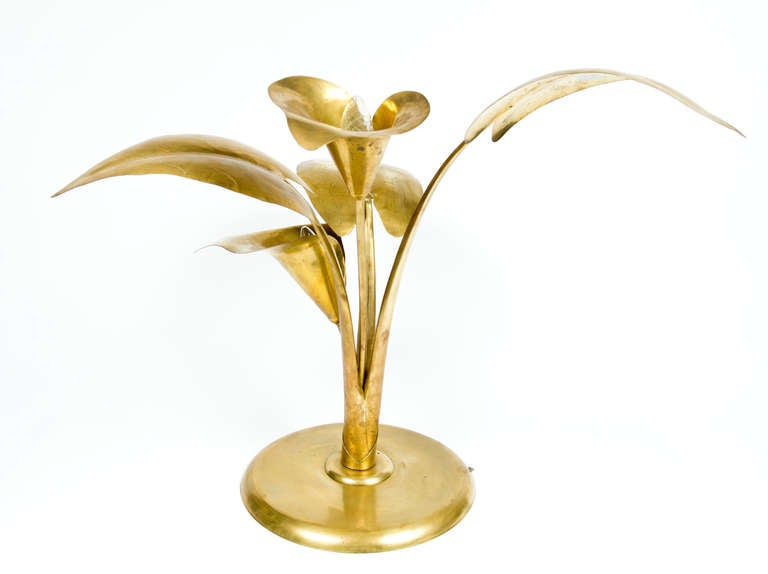 Interesting Brass Table Lamp in the Manner of Tomasso Barbi In Excellent Condition In Montreal, QC