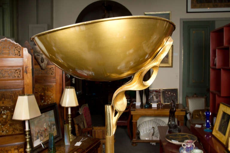 italien Lampe sur pied inhabituelle en bronze des années 1970 par Relco. en vente