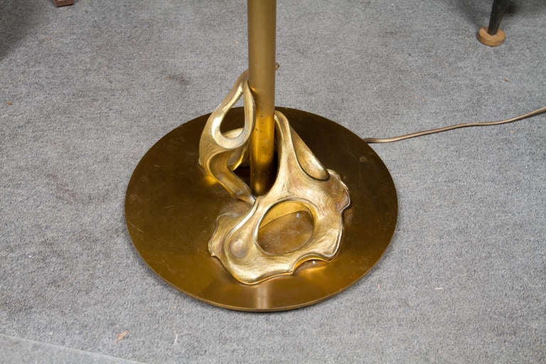 Mid-Century Modern Unusual 1970's Bronze Standing Lamp by Relco. For Sale