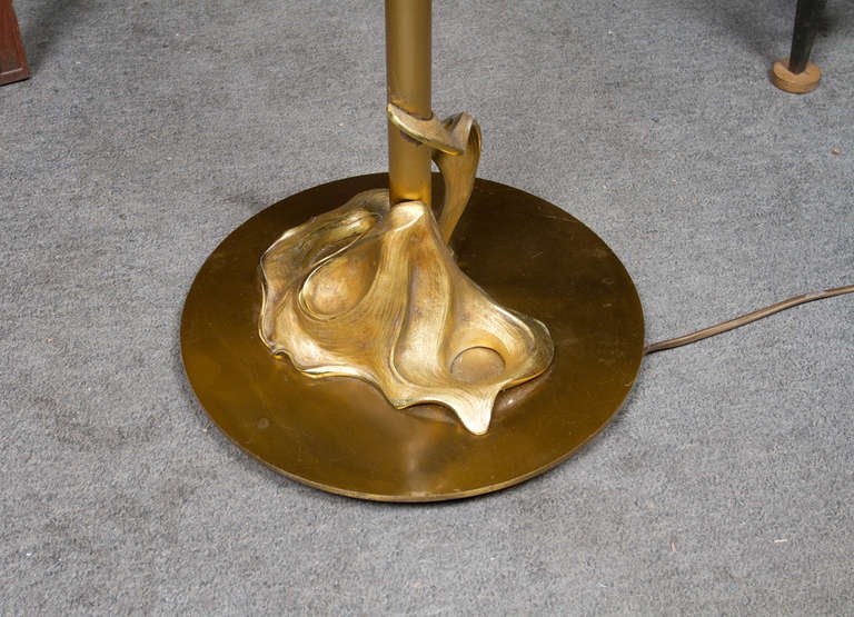 Lampe sur pied inhabituelle en bronze des années 1970 par Relco. en vente 2