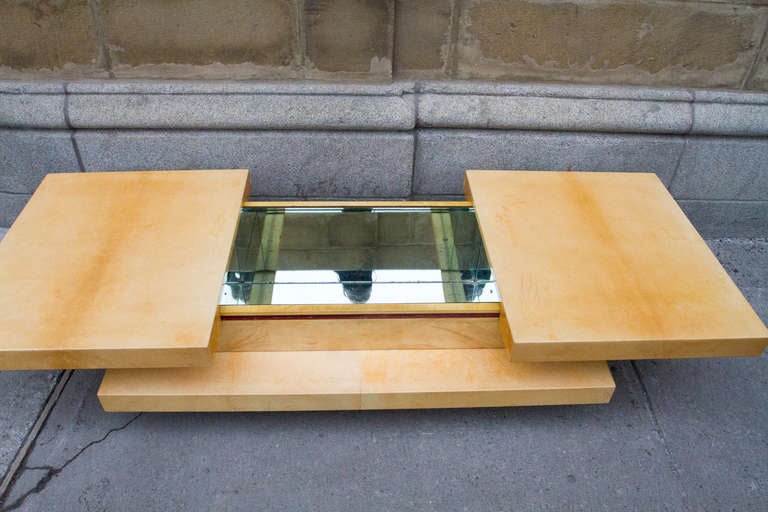 Modernist Coffee Table by Aldo Tura In Good Condition In Montreal, QC