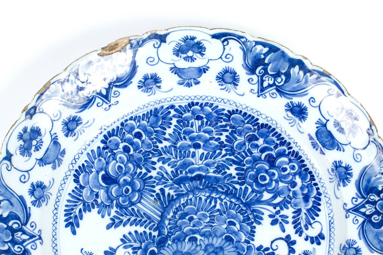 Ceramic 18th Century Blue and White Delft De Klaauw Factory Peacock Charger For Sale