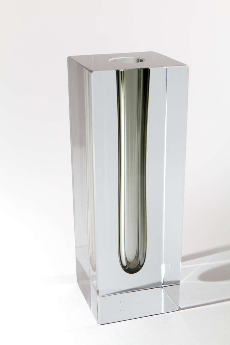 Danese Vaso di vetro scandinavo di metà secolo di grande effetto in vendita