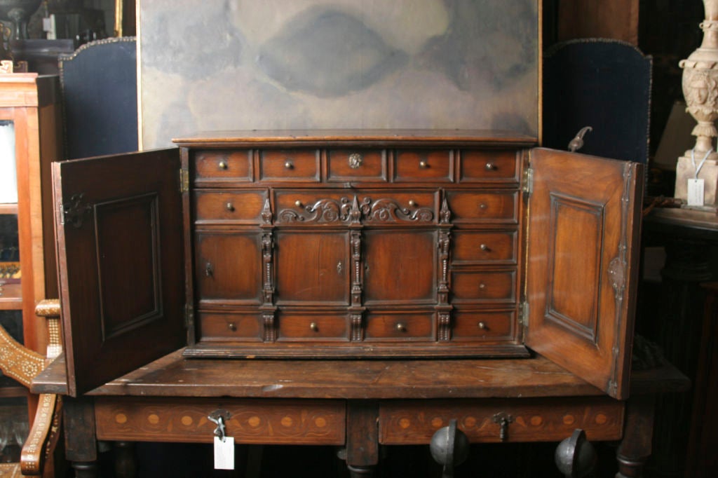 Seventeenth Century Italian Walnut and Fruitwood Bargueno In Good Condition In Montreal, QC