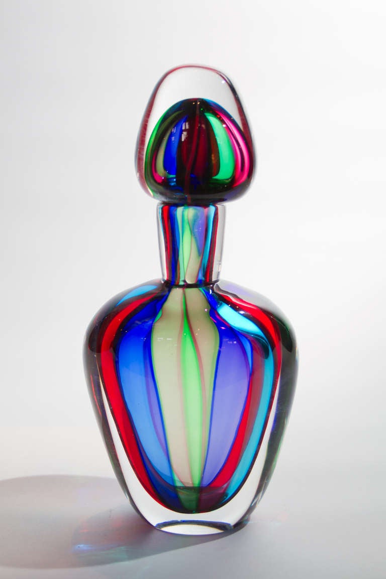 Fine Murano glass bottle in the manner of Fluvio Bianconi. Etched signature on the base. Signed 