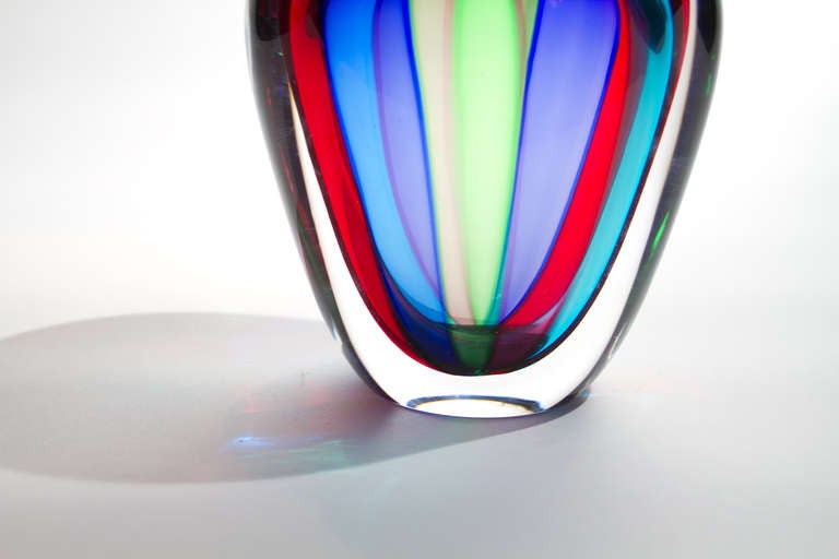 Fine Murano Glass Bottle in the Manner of Fluvio Bianconi In Excellent Condition In Montreal, QC