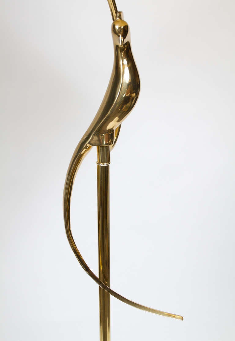 Elegant Brass Floor Lamp In Good Condition In Montreal, QC