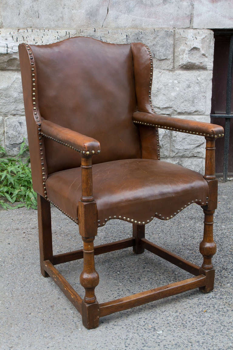 Set of 8 Queen Anne Style Dining Chairs at 1stdibs
