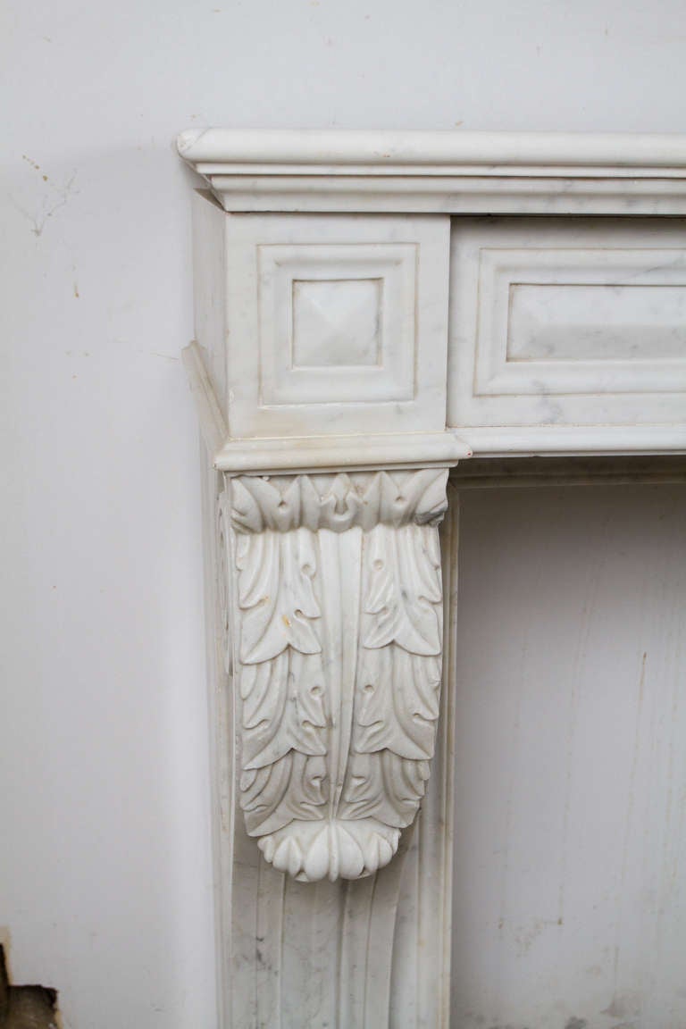 Empire Marble Mantel In Good Condition In Montreal, QC