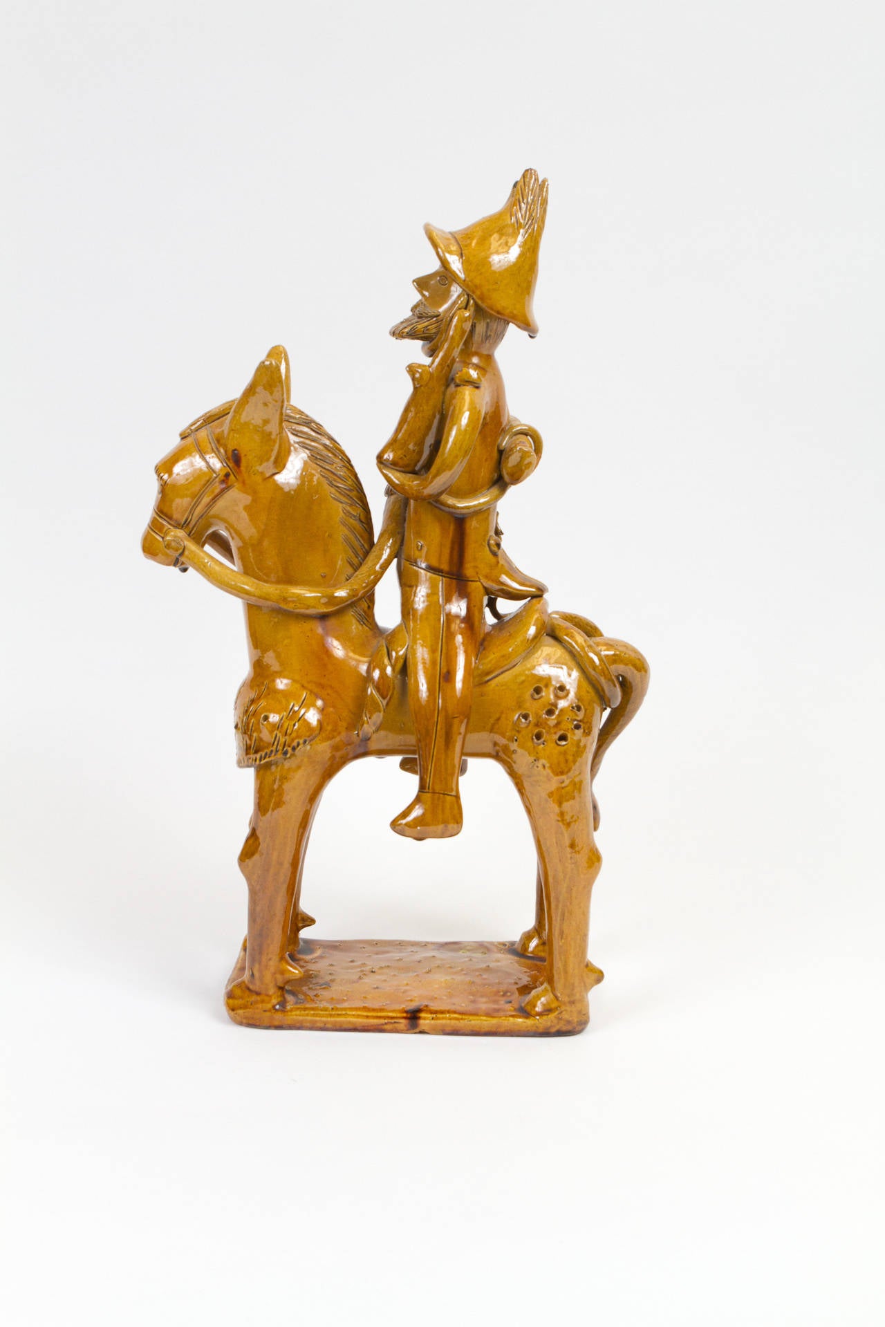 Spanish Yellow Glazed Ceramic Sculpture of Don Quixote In Good Condition For Sale In Montreal, QC