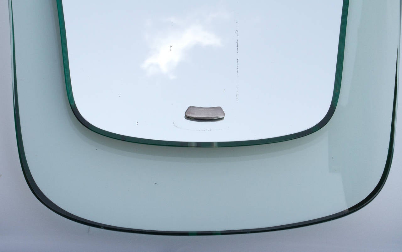 Important Trapezoidal Form Mirror by Max Ingrand for Fontana Arte In Excellent Condition For Sale In Montreal, QC