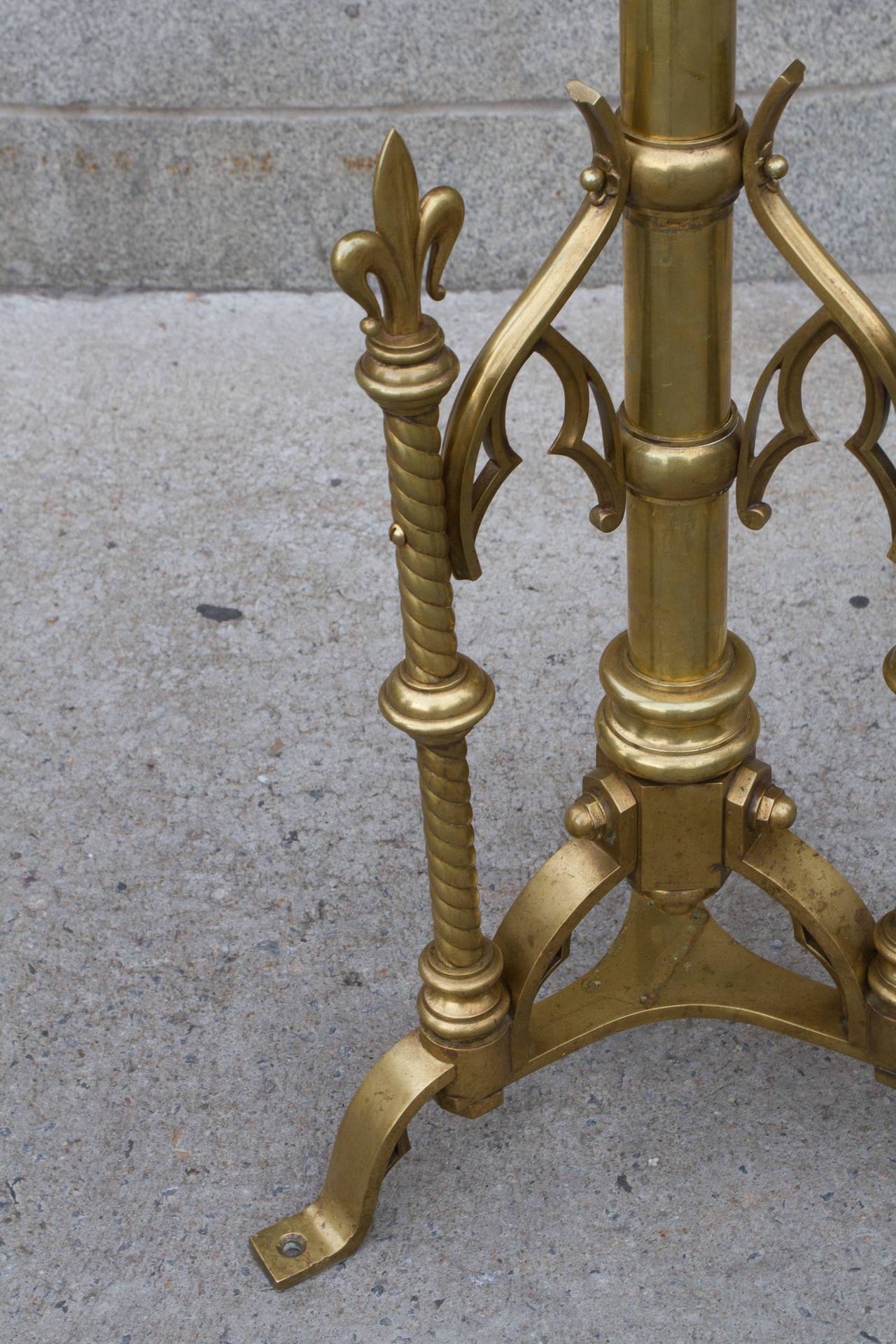 Neogothic Brass Lectern by Keith & Fitzsimons For Sale 3