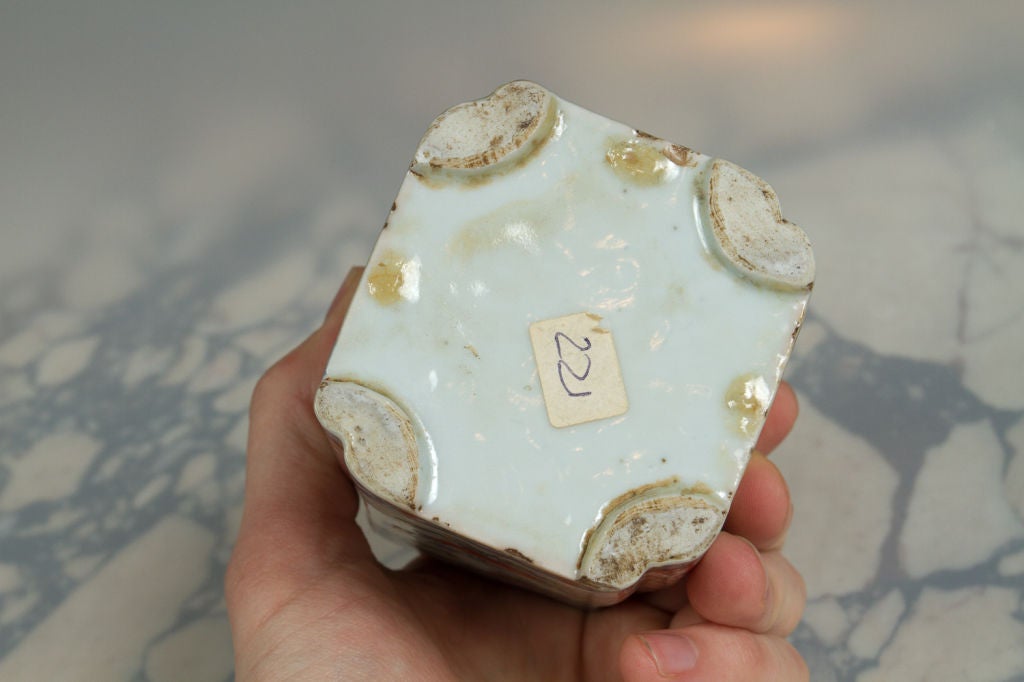 18th Century Chinese Export Porcelain Tea Canister 6