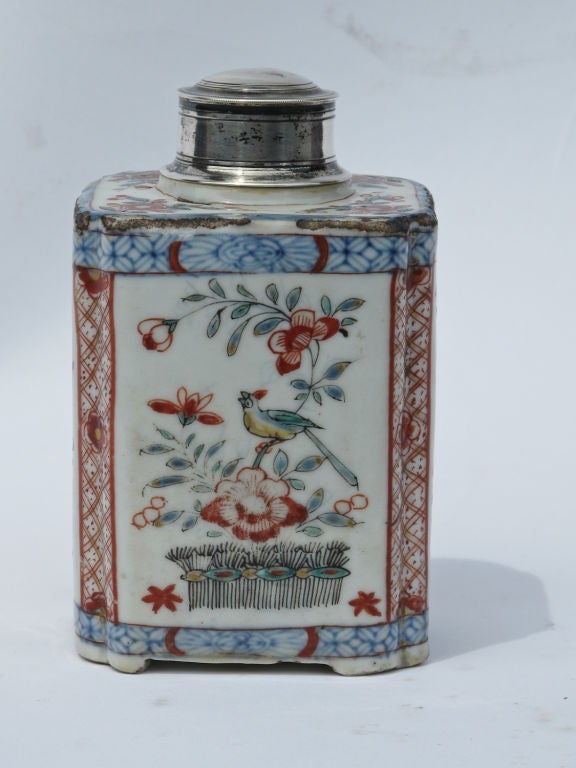 18th Century and Earlier 18th Century Chinese Export Porcelain Tea Canister