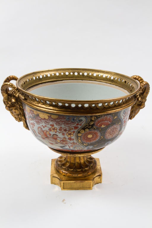 Beautiful 18th century Imari porcelain bowl and cover decorated with fine Napoleon III (circa 1880) era French gilt bronze mounts.