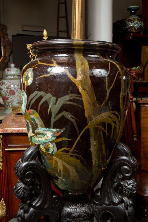 Wood Important glazed ceramic ''majolica wear'' vase on stand. For Sale