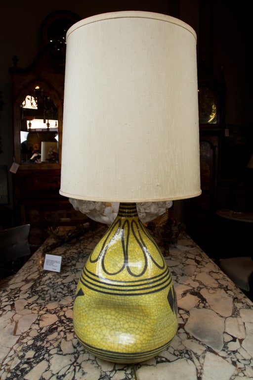 Italian Yellow Ceramic Lamp In Excellent Condition In Montreal, QC
