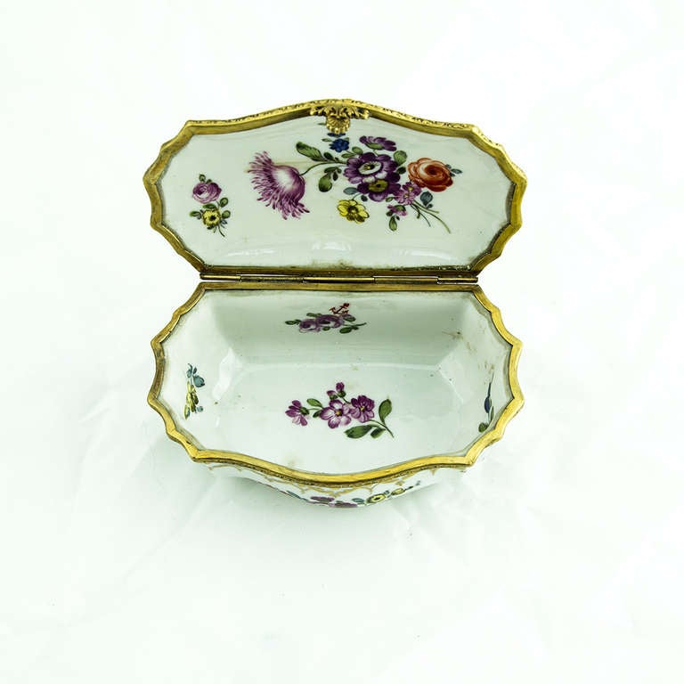 Hand-Painted Antique Chinoiserie Porcelain Trinket Box France