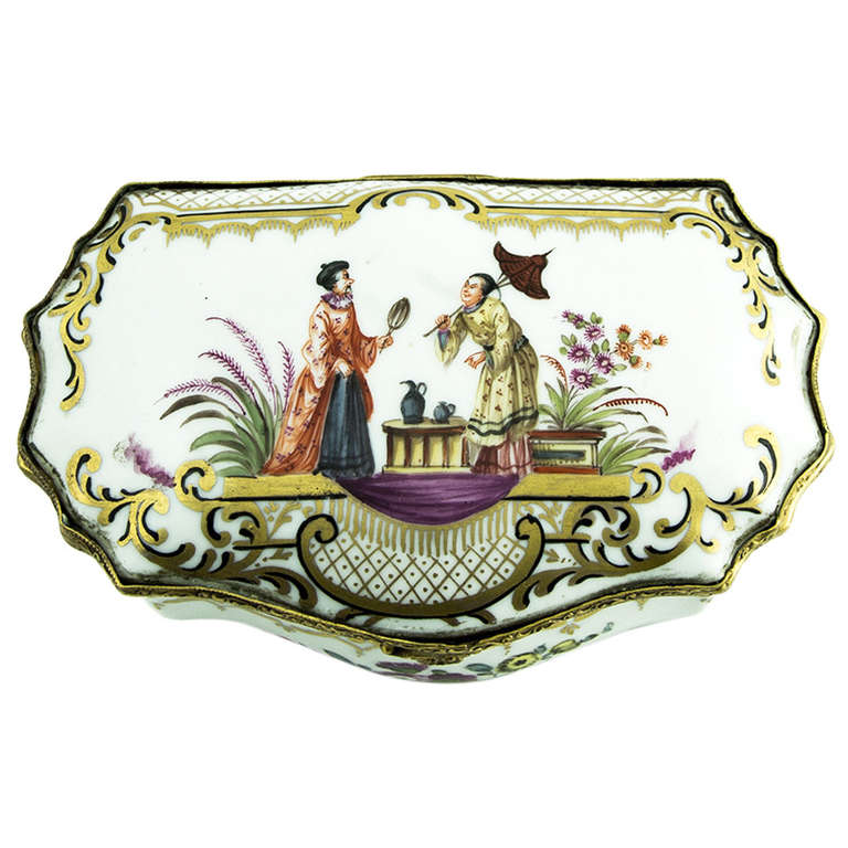 Antique Chinoiserie Porcelain Trinket Box France