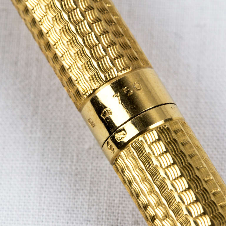 Mid-20th Century Mid-Century Modern 18K Yellow Gold Pen France