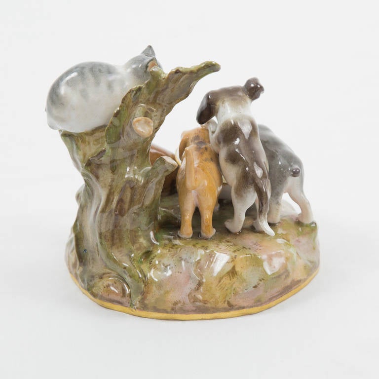 Meissen German Porcelain Cat and Dogs Figurine Grouping In Excellent Condition In Montreal, QC
