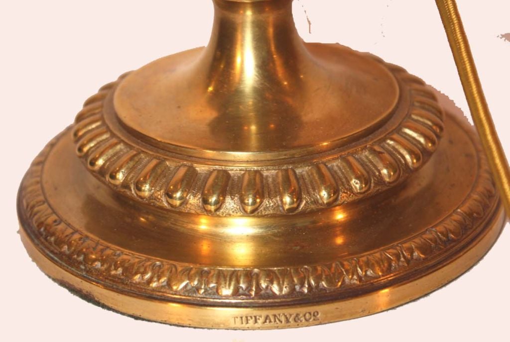 Lámpara Aladdin de bronce dorado para Tiffany & Co. Francés en venta