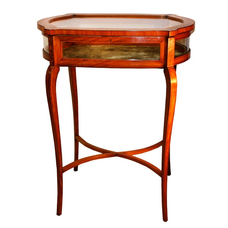 Mesa de bisutería eduardiana de madera satinada en venta