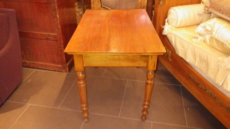 Louis Philippe table