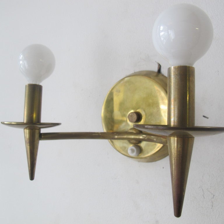 Brass two-arm forms