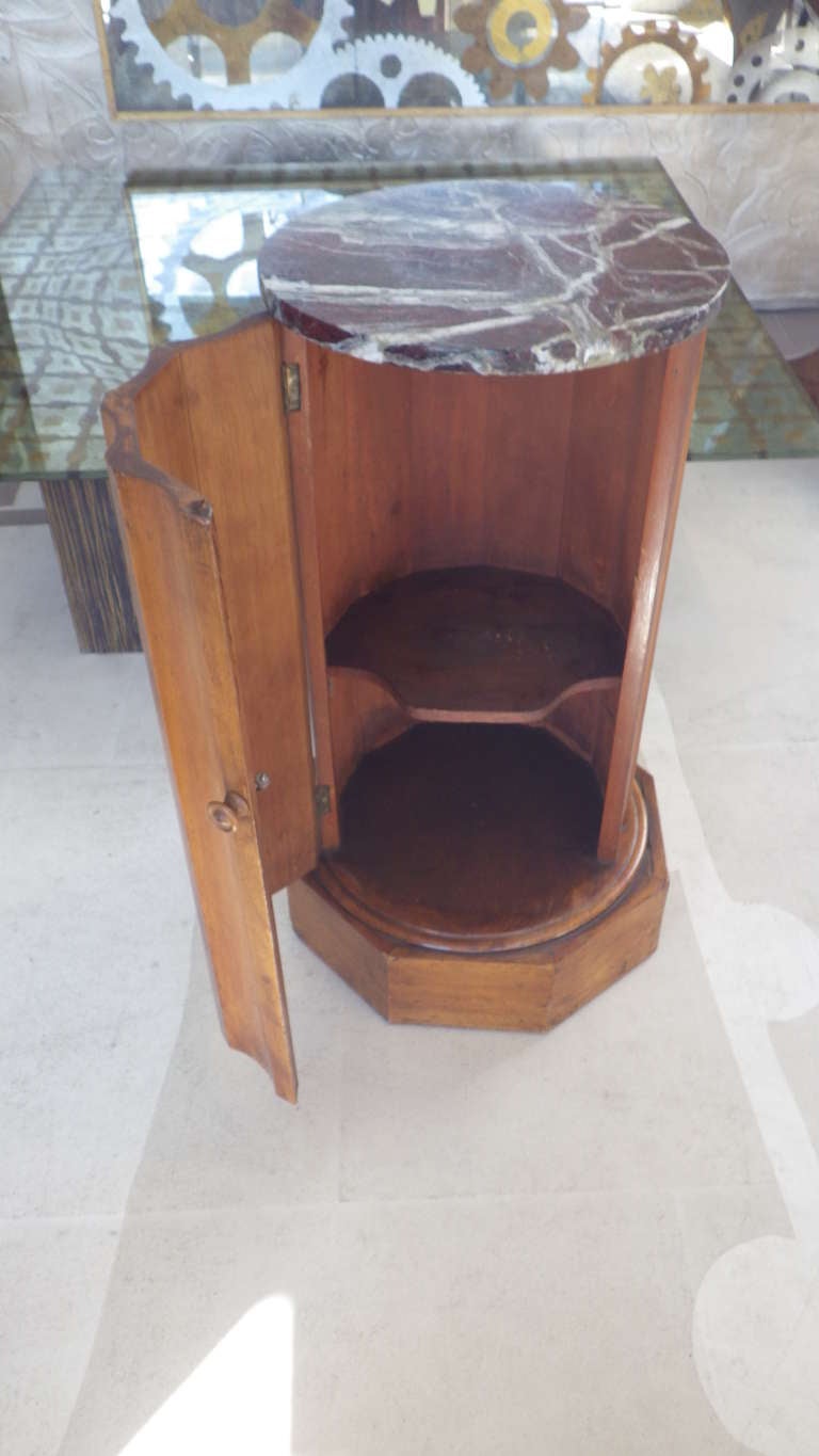 Pedestal Base with Marble Top In Excellent Condition In Los Angeles, CA