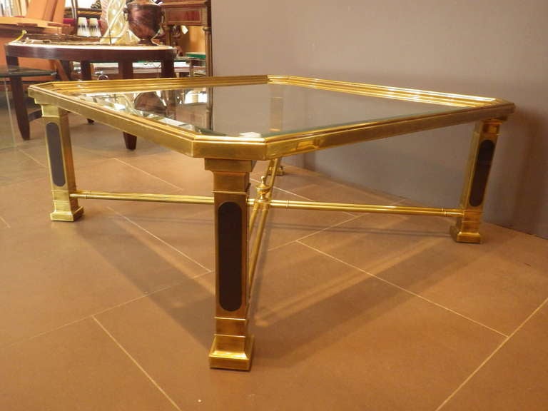 Heavy Brass Cocktail Table by Mastercraft In Good Condition For Sale In Los Angeles, CA